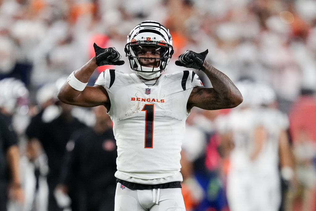RazzballNFL's tweet image. B_Don’s 2025 Fantasy Football Rankings football.razzball.com/b_dons-2025-fa…