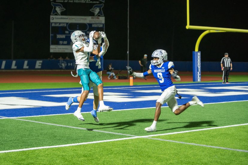 Hey College Coaches, looking for a 26’ Playmaker?
Check out my Film Below ⬇️ 

hudl.com/v/2S42dp

<a href="/Coach_JW3/">Jerwin Wilson</a> <a href="/CoachJayWalker/">Jay Walker</a> <a href="/CoachRaisbeck/">Eric Raisbeck</a> <a href="/CoachDNew_/">Donavan Newman III</a> <a href="/14twalk/">Tristan Walker</a> <a href="/CoachDeLo13/">Dodge Delozier🏹</a> <a href="/CoachClowney87/">Coach David Clowney</a> <a href="/ArtavisScott/">Artavis Scott</a> <a href="/CoachPappalardo/">Joe Pappalardo</a> <a href="/mooreathletics/">Reggie Moore</a> <a href="/CoachJZamot/">Joshua Zamot</a> <a href="/CoachSamuelsTX/">Coach Bryce Samuels</a>