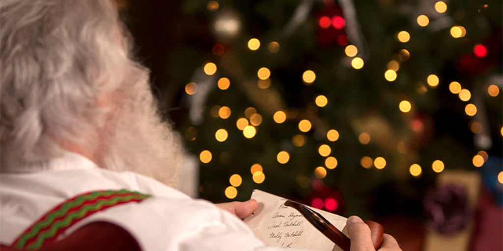 Webbsgc's tweet image. 🎅 Dr. Tinselstein&apos;s Time Machine has scattered the North Pole through time at Webbs Millets Farm Grotto! Spread joy to power the Time Crystal, and bring Santa and the elves back! ✨Book now! Slots Nov 15 - Dec 24, 8:45 am-5:15 pm.
🔗vist.ly/3n8hjra
📍 @milletsfarm