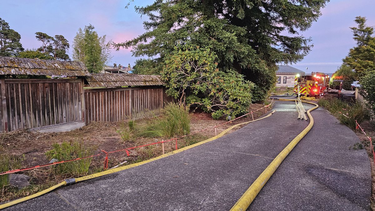 Photog_Jim_KOMO's tweet image. There was a house fire here at Normandy Terrace. I was told that this home was under construction and I'm not hearing of any injuries. Fire crews are cutting into the metal roof looking for hot spots.