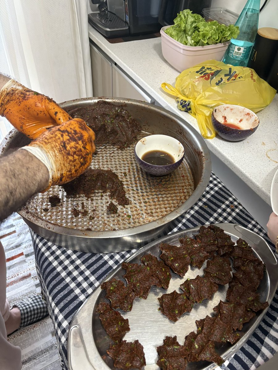 benimki de doğum günümde çiğ köfte yapmıştı