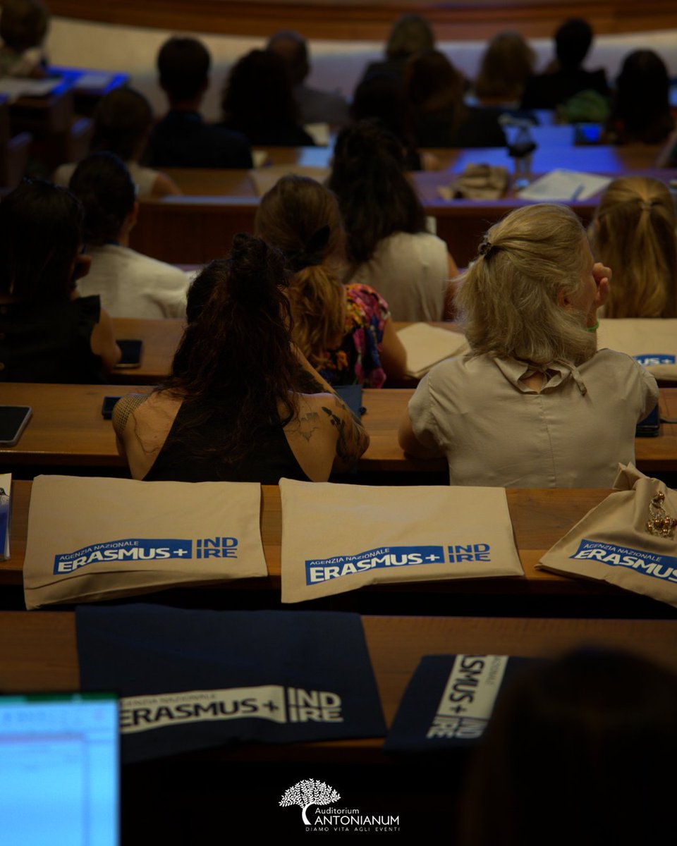 AuditoriumAntonianum tweet media