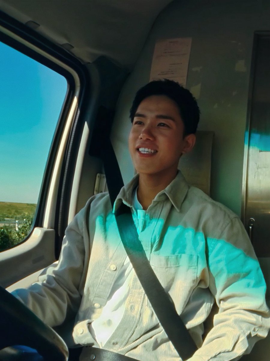 KanShuaige518's tweet photo. Happy Friday!!!🥂🩵✨
Daily handsome Kazuto when driving in The Boyfriend.😎🛻🤘🏼
Man with big machine, he’s one steady driver!🔥3🔥
He loves to work.☀️
#kazuto #theboyfriend #brewtiful #driverlife #handy #handsomeman #stylish #coolvibes #カズト #セクシー https://t.co/1MRwaROF6a