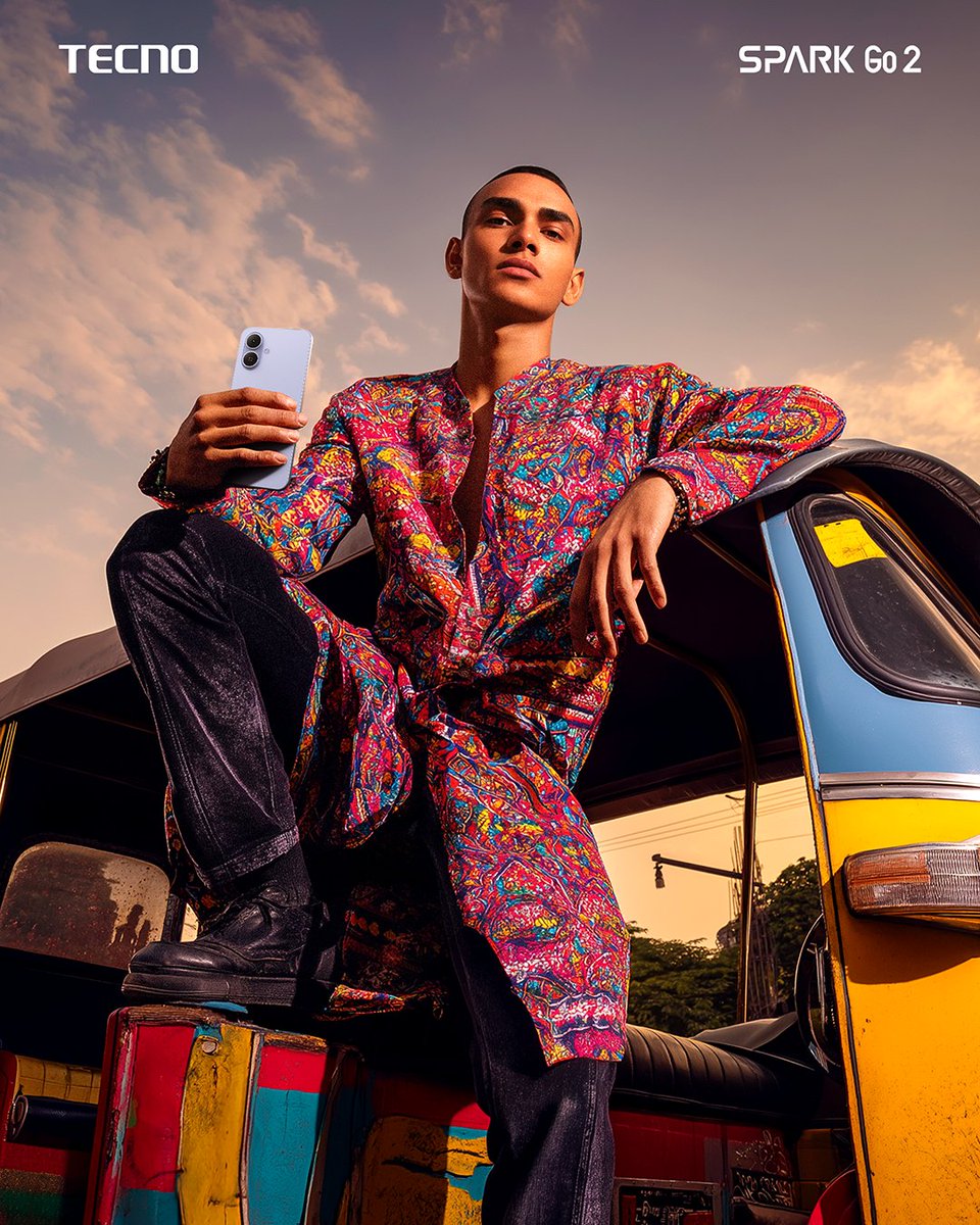 TecnoMobileInd's tweet image. Badi baat cheet industry ke logon mein.

Kiski? #SparkGo2 ki 🤯😎

Sale live hai Flipkart par.

Aur details ke liye ➡️ knw.one/sparkgo2

#TECNOMobile | #MobileNo1