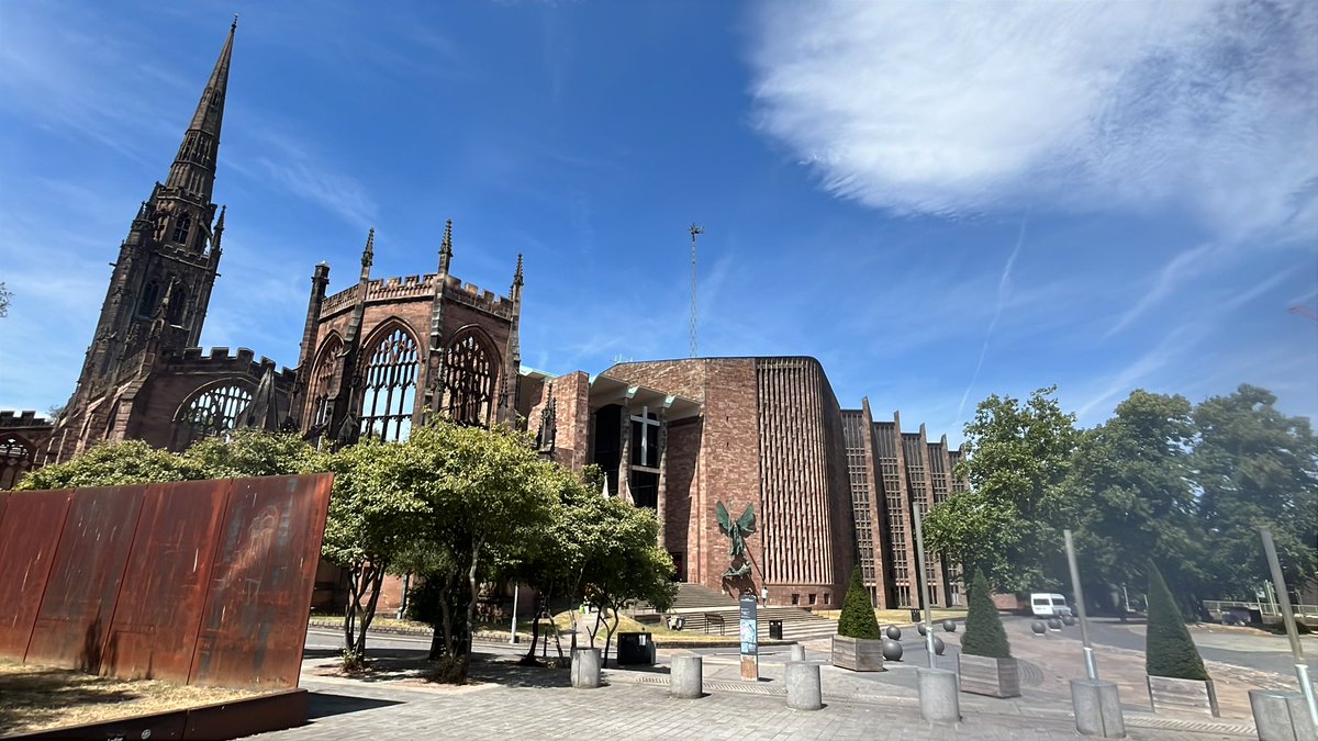 Today my beloved hometown is living up to its name.  Coventry - the Sky Blue City 🩵