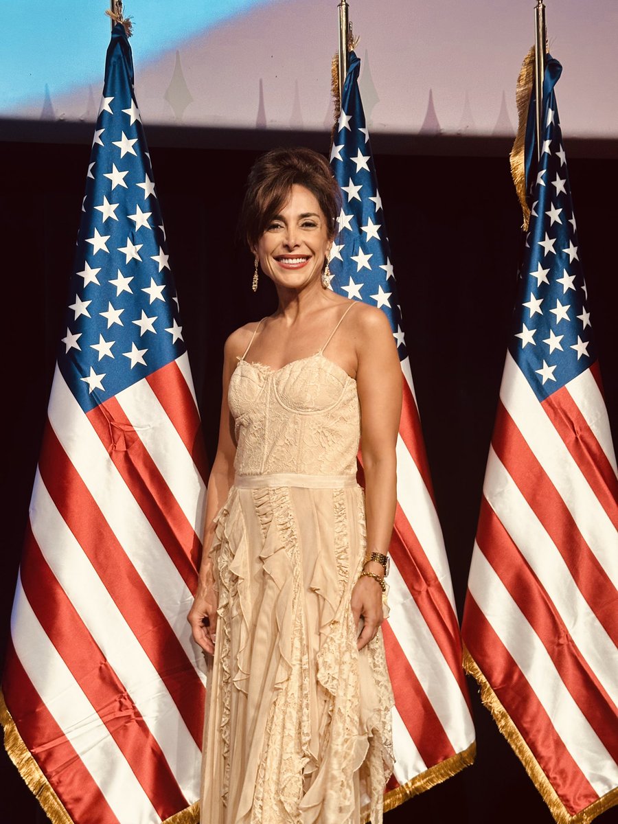 SafaiDarya's tweet image. Happy independence day to my American friends. 🇺🇸🇺🇸
We celebrate our western freedoms and the strong bonds to protect and preserve them.
#Happy4thofJuly
