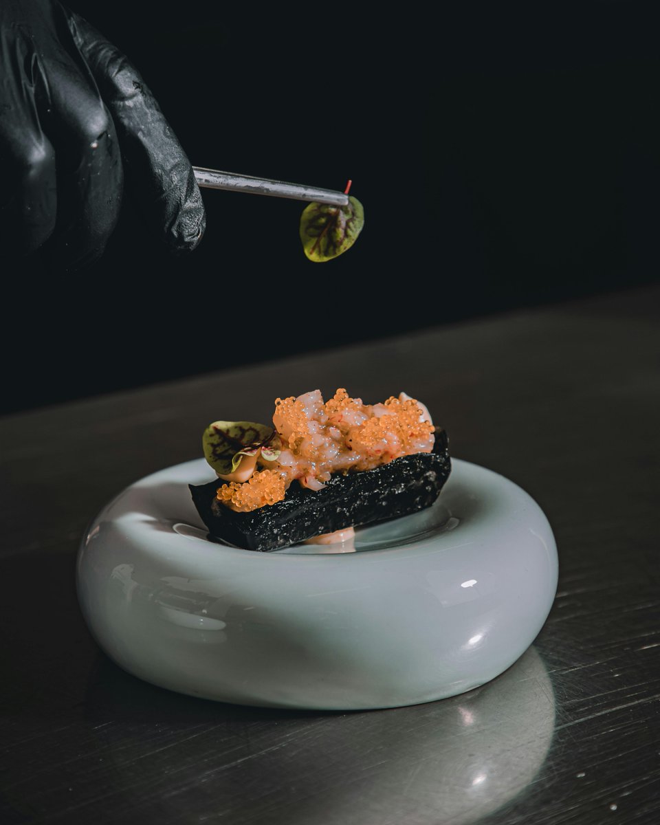 ConnectionChefs's tweet image. Precision. Passion. Perfection. 💥
When culinary artistry meets top-tier talent, you get moments like this. Whether it&apos;s crafting next-level dishes or building powerhouse hospitality teams — we’re the crew that delivers.