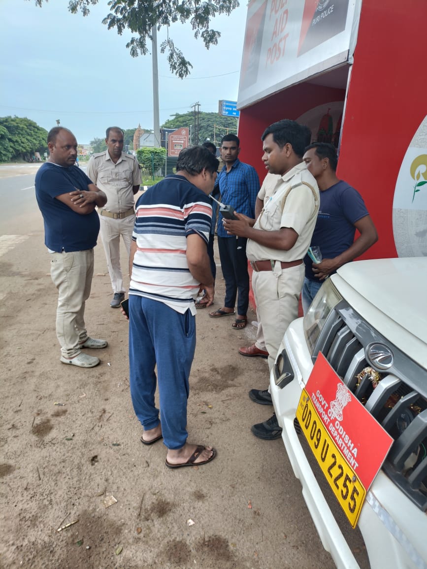 Rigorous MV checkings and vehicular monitoring across various axial points of Puri district are being carried on ahead of BAHUDA YATRA &amp; SUNA BESHA for a secure life to all wheelmen.