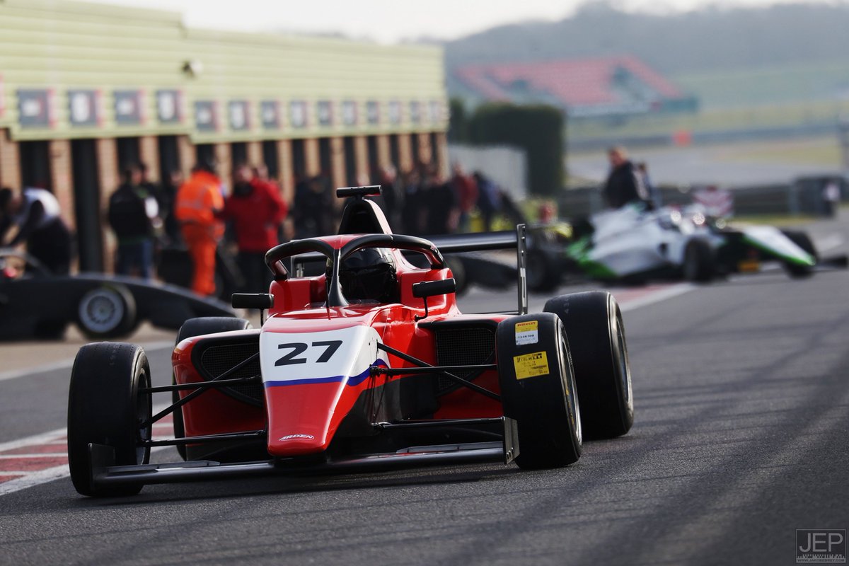 It's <a href="/SnettertonMSV/">Snetterton Circuit</a> race week! 😍

The long wait is finally over 🎉

📸 <a href="/JakobEbrey/">JEP</a>