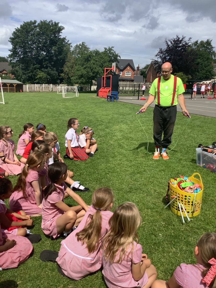 A lovely morning with the circus. Thank you <a href="/aspullchurchpta/">Aspull Church PTA</a>