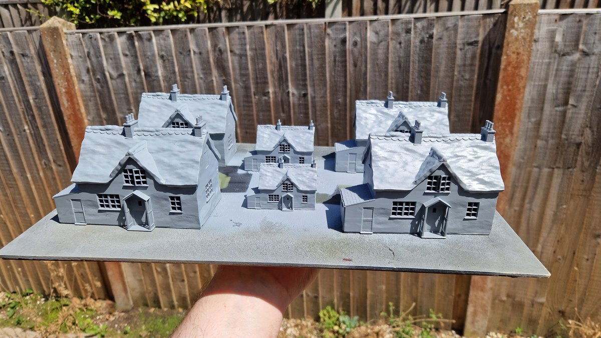 The first lot of unpainted Kyndley Cottages are heading out to customers soon 😀