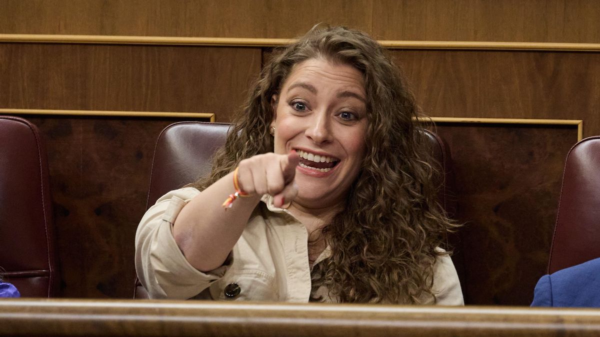 Yo tengo muchas dudas... Cuál de éstas dos es más Fascista y psicópata??