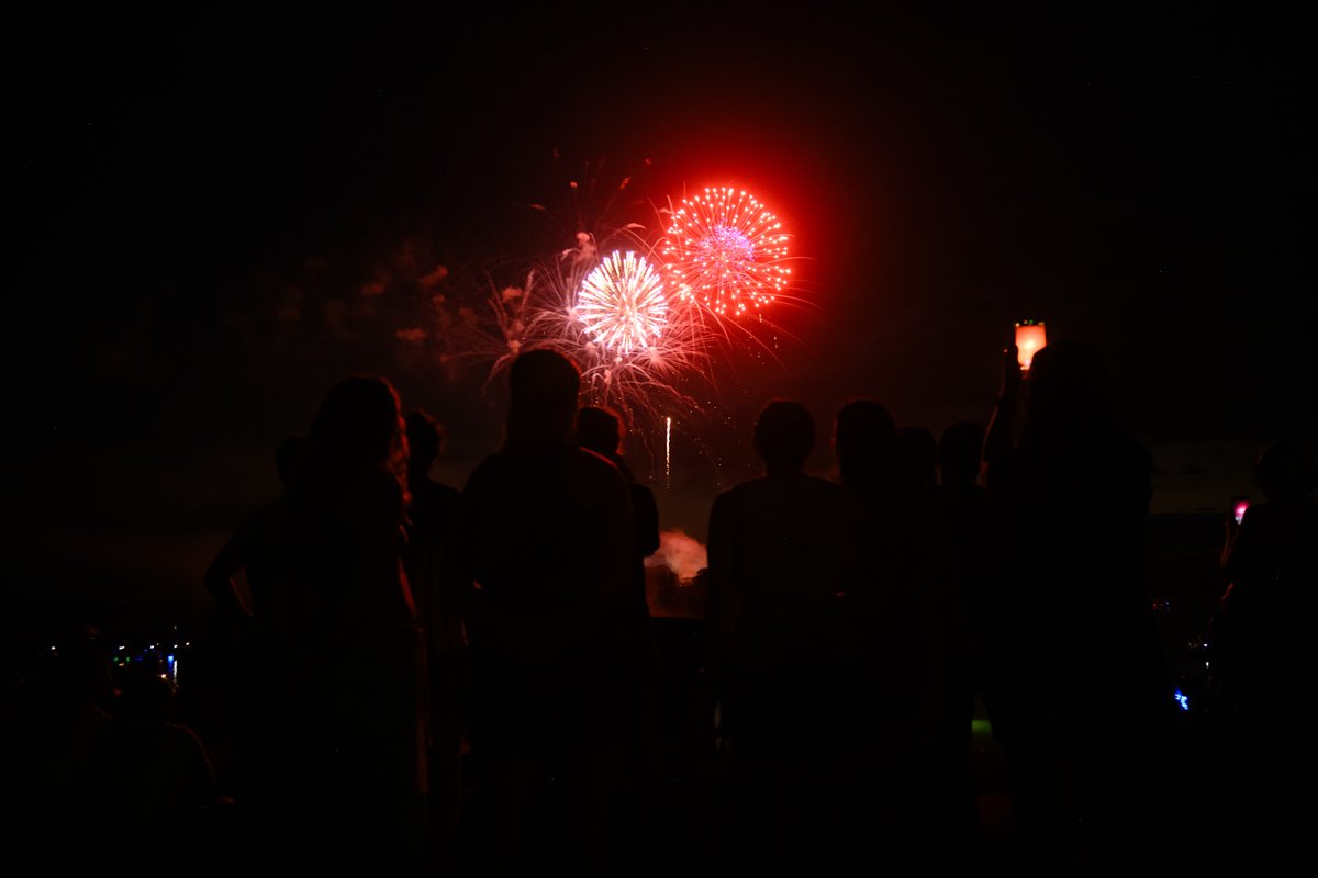 ClemsonUniv's tweet image. Have a happy and safe Fourth of July, Tigers!