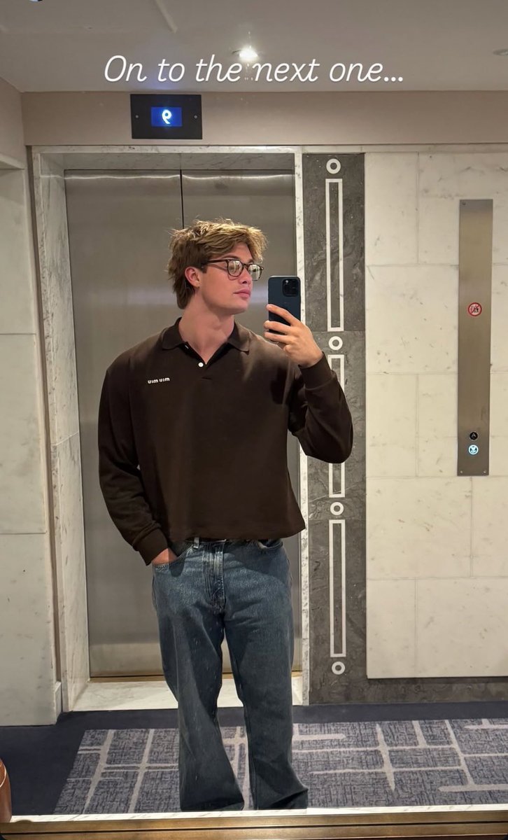 Nicholas Galitzine Brasil (@ngbrsite) on Twitter photo O cabelo de volta! 
📸 Nicholas Galitzine via Instagram Stories: "Rumo ao próximo..." O cabelo de volta! 
📸 Nicholas Galitzine via Instagram Stories: "Rumo ao próximo..."