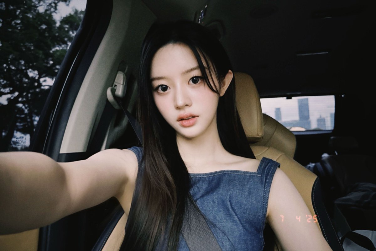 잘 다녀올게요🩷

#MINJU #민주 #ILLIT #아일릿