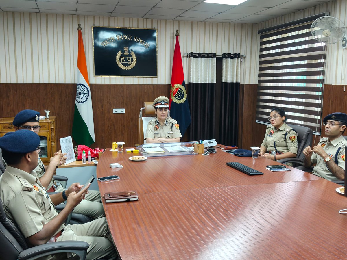 महिलाओं की सुरक्षा व नशे की रोकथाम  पहली प्राथमिकता रहेगी व आपराधिक गतिविधियों में संलिप्त लोगों के खिलाफ कड़ी कानूनी कार्यवाही की जाएगी।"आईजीपी श्रीमती नाजनीन भसीन, साउथ रेंज रेवाड़ी।"