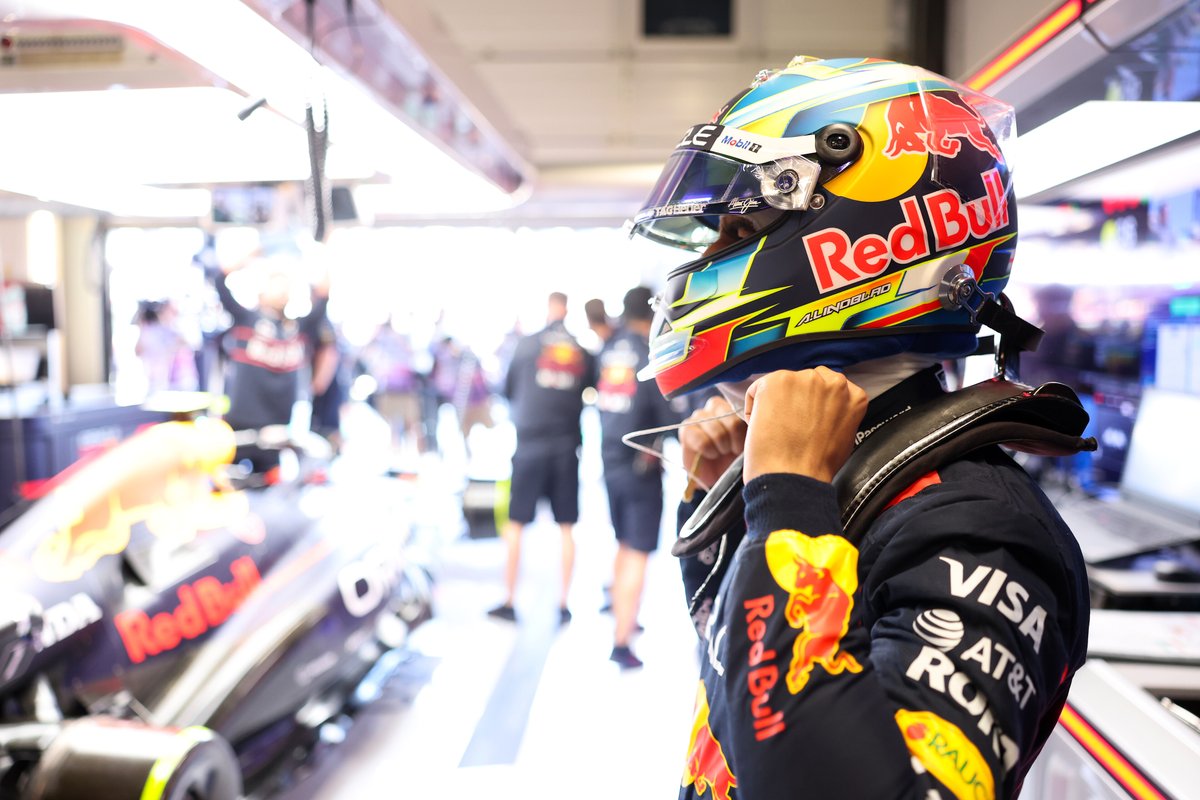 Fantastic to see SuperStar Arvid Lindblad on track with <a href="/redbullracing/">Oracle Red Bull Racing</a> in <a href="/F1/">Formula 1</a> FP1! He finished just 1s from the quickest time, 14th overall.

📸: Getty Images / Red Bull Content Pool