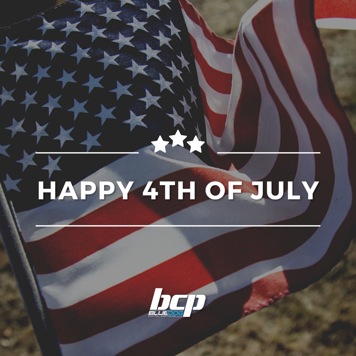 bluedogcap_'s tweet photo. Happy 4th of July from the Bluedog Family! https://t.co/XnDosDo2Lf