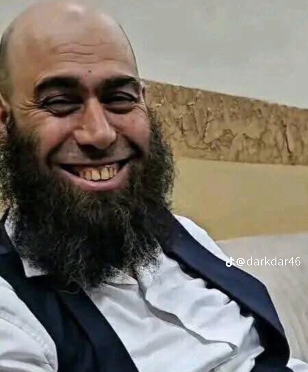 صحيح خسرنا سورية بس كسبنا هالوجوه الطيبة😐