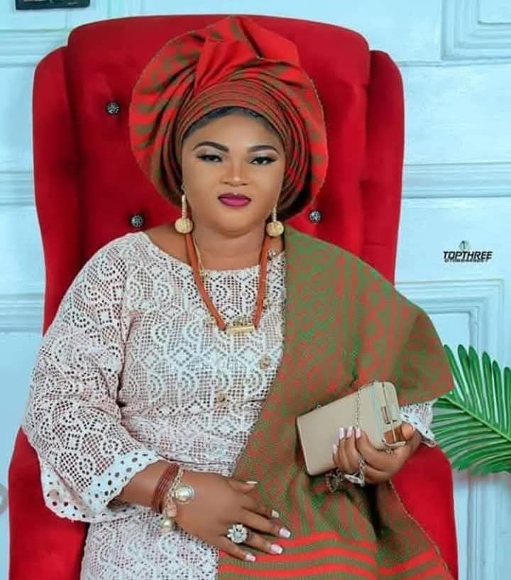 The deputy governor of Ondo state, Dr <a href="/OlayideOAdelami/">Dr. Olayide Owolabi Adelami, mni</a>, has sent his condolences to the Olowo of Owo, Oba Ajibade Gbadegesin, <a href="/OfficialAPCNg/">APC Nigeria</a> faithful and the entire people of Owo kingdom, over the passing of Chief (Mrs) Toyin Agboola, who died in the early hours of Wednesday.