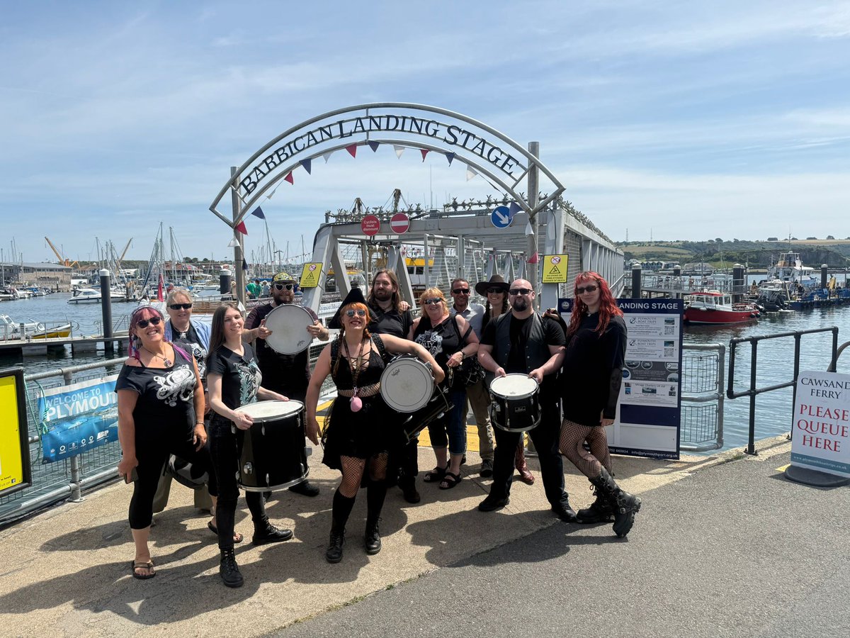 Let's go gig on an island!!!! 

Wahooooo 🏴‍☠️ bucket list stuff! 

Black Friday <a href="/TheWellermen/">The Wellermen</a>