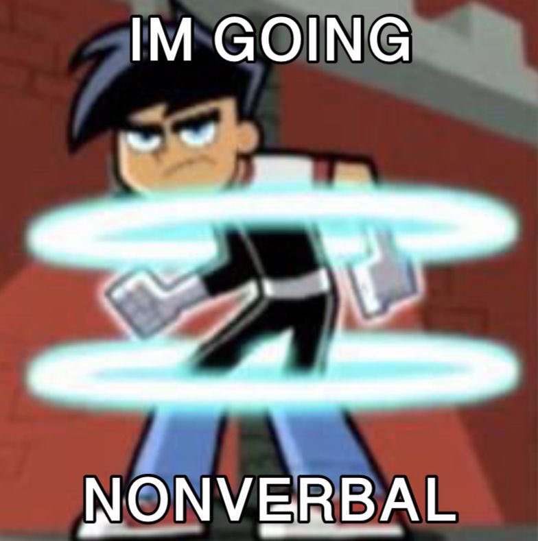 Anacarolinatz's tweet image. Yo, 10 min después de haber salido de mi casa y haberme agotado la batería social:
