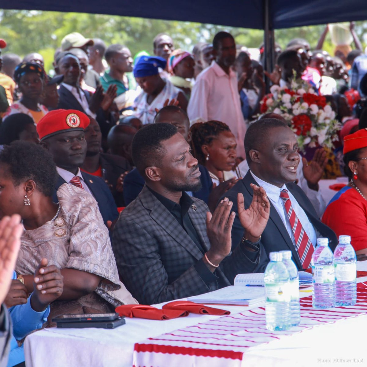 Bannakibiina kya <a href="/NUP_Ug/">National Unity Platform</a> nga bakulembeddwamu President w'ekibiina Hon Robert Kyagulanyi Ssentamu <a href="/HEBobiwine/">BOBI WINE</a>  n'abakulembeze abalala bayuuguumizza Buvuma gyebagenze okuggulawo Office z'ekibiina n'okukunga obuwagizi.
#CBSFmUpdates