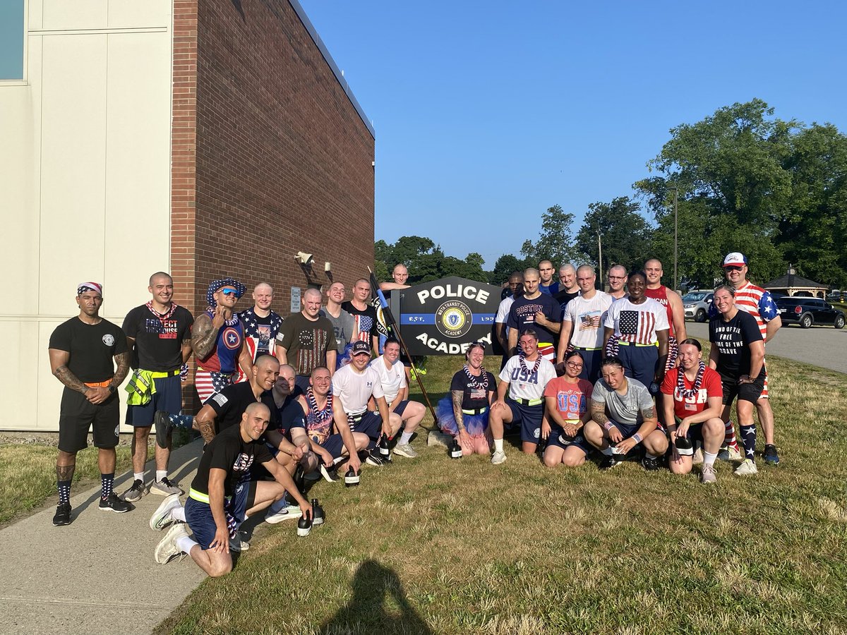 MBTATransitPD's tweet image. Happy Birthday America !!! From the 53rd MPOC #MBTA Transit Police Academy. They had their annual 4th of July run 👍🏼💪🏼🇺🇸