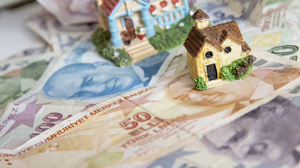 Tüketici kredilerinin 583 milyar 196 milyon lirası konut! 

Bankacılık Düzenleme ve Denetleme Kurumu tarafından açıklanan rakamlara göre tüketici kredilerinin 583 milyar 196 milyon lirası konut kredilerinden oluştu.