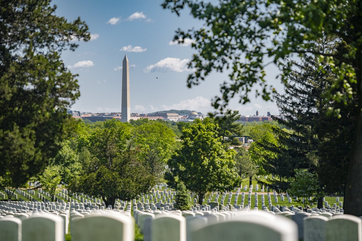 ArlingtonNatl's tweet image. This Independence Day, we celebrate our nation's founding and honor the courage and sacrifice of all who have served. 🇺🇸