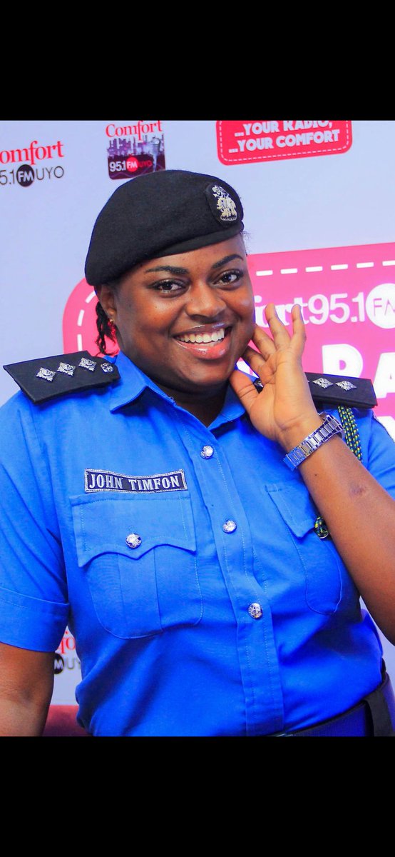 The most beautiful P@lice officer in Africa 🌍