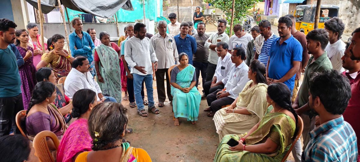 ఈరోజు నియోజకవర్గంలోని పరజపాడు, రావాడ గ్రామాలలో ఇటీవల మరణించిన వారి కుటుంబాలను పరామర్శించి ప్రగాఢ సానుభూతిని తెలియజేయడం జరిగింది..