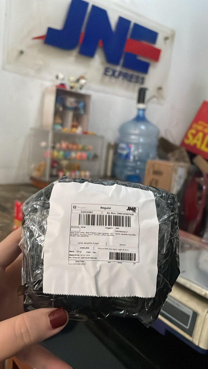 prelovedluv tweet media