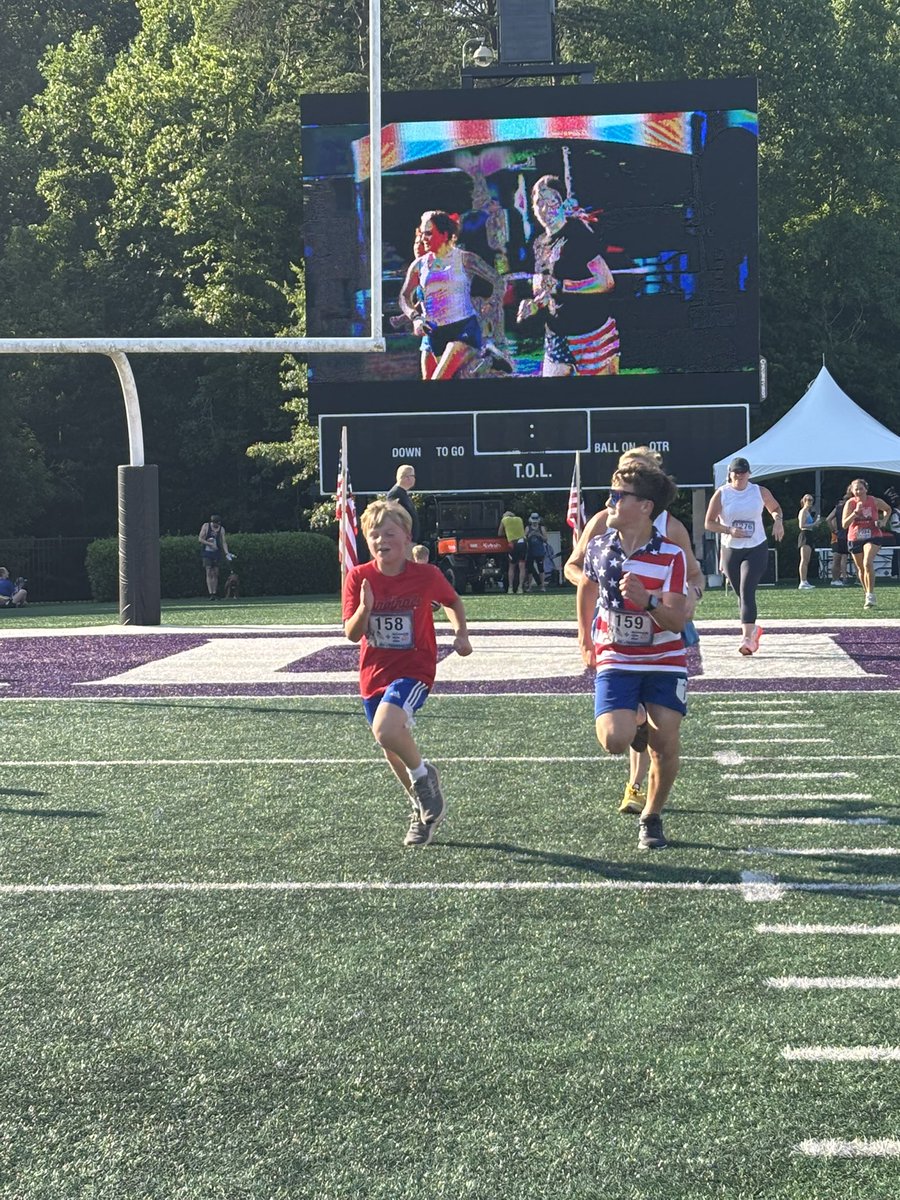 FurmanXC's tweet image. More scenes from the action today ๐ฅ
RWBS 5k at Furman University ๐บ๐ธ