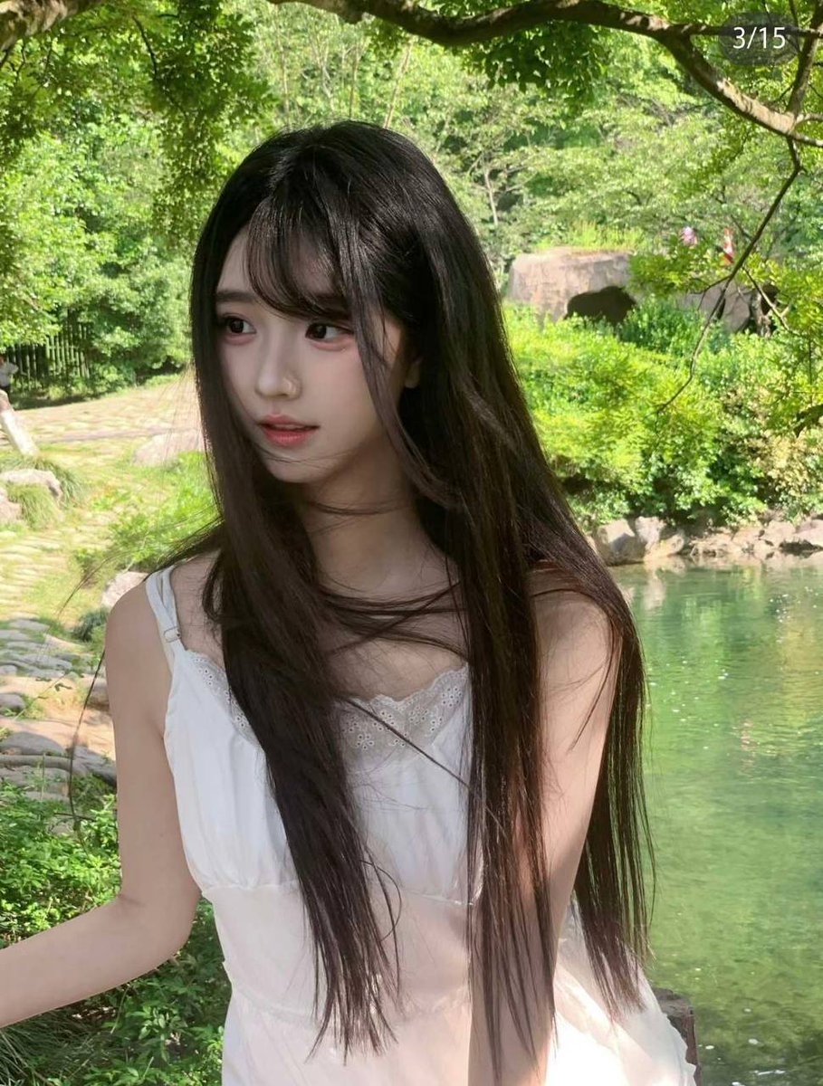 tarecosazz's tweet photo. #天津🐇 05年精灵 🍡

✨ 天生萌物设定
▫️ 159cm可装进口袋
▫️ 🥢 漫画腿自动铅笔特效

• 刮风天建议拴绳子
• 奶茶喝半杯就会飘

⚠️ 使用说明书
👗 oversize=隐形模式
🍰 投喂甜品自动认主 https://t.co/P3EETLxS1l