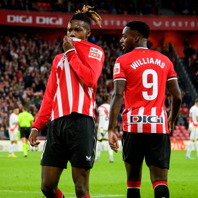 AthleticClub's tweet photo. 💥 Nico Williams renueva con el Athletic Club hasta 2035. 

El extremo rojiblanco se vincula al club de su corazón durante las próximas diez temporadas y su cláusula de rescisión aumenta más de un 50%. 

#NicoWilliams2035 #AthleticWIN 🦁