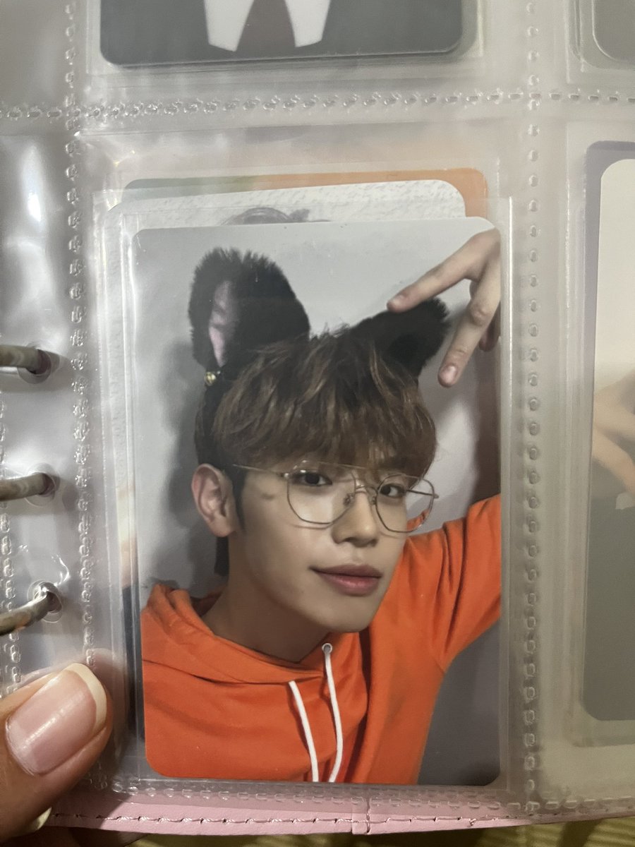 je๐
ฐ๏ธna ๐ฃ HELP RT PINNED tweet media