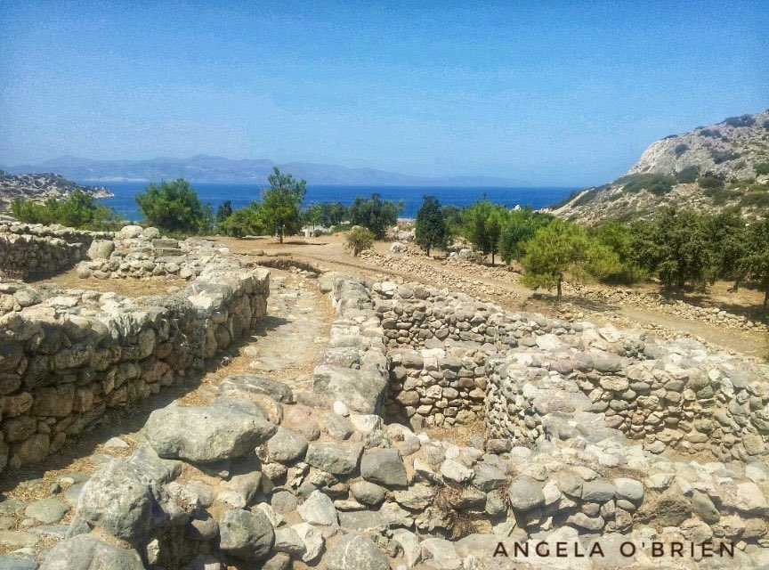 Just 11.4 miles (18.35km) from holiday hotspot, Agios Nikolaos, Crete, lies the Bronze Age Minoan settlement of Gournia. Dated 1550-1450 BCE. .... Though pottery finds have established that people had settled around the area as far back as 3000 BCE, during the Neolithic period.