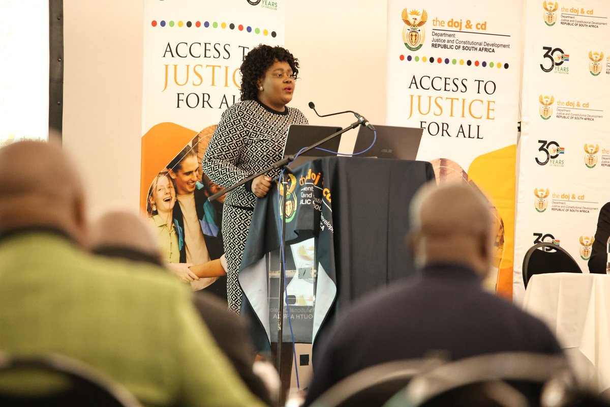 MINISTER KUBAYI URGES LIMPOPO HOUSE OF TRADITIONAL LEADERS TO MAKE INPUTS INTO REGULATIONS FOR TRADITIONAL COURTS ACT 

In her address at the Ministerial Consultation with members of the Limpopo House of Traditional Leaders on the regulations for the Traditional Courts Act,