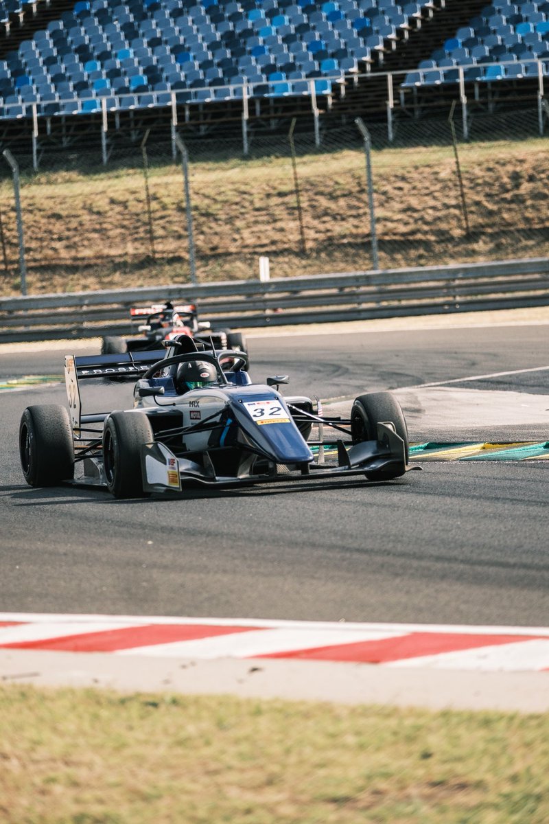 Friday FP1 at Hungaroring 🇭🇺✅

A strong start to the weekend with a P3 finish. Still more time to find, but happy to have this first practice as a baseline 🔥

FP2 kicks off in a few hours, stay tuned for the recap!

#EFO #EuroFormulaOpen <a href="/EF_Open/">Euroformula Open</a> <a href="/RacingNielsen/">Nielsen Racing</a> #Racing