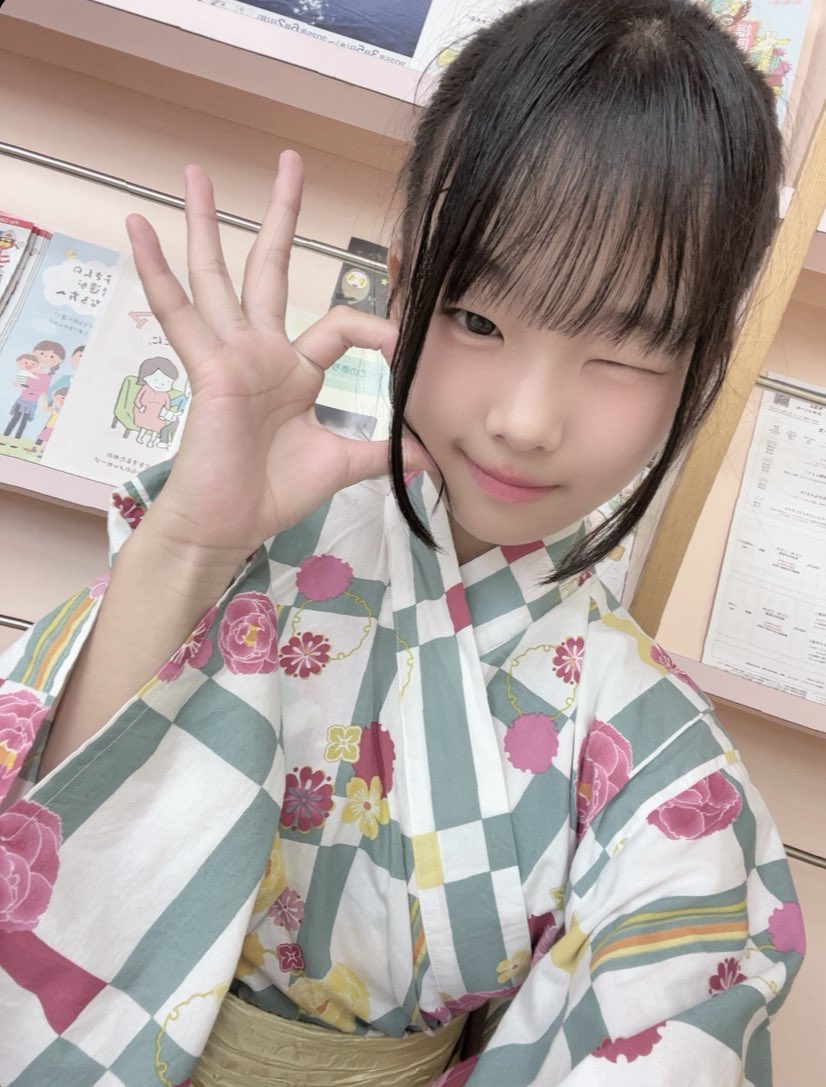 aoi_ma052's tweet photo. 日本舞踊のお稽古頑張ります^_^
日本舞踊楽しすぎる🥹👍🏻
#Hi_brand #Hi_five #fyp #あおい #日本舞踊 https://t.co/4WTGL0DbFo