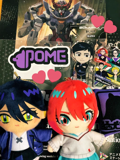 今日は渋谷のジークアクスPUショップでナブくん(小)とマチュニャぬいをお迎えした後池袋のジークアクス展でナブくん(等身大)に会ってきた ランダム1/9の確率に勝ってポメラニアンズのアクキーもゲットしたので大勝利ですフハハ!