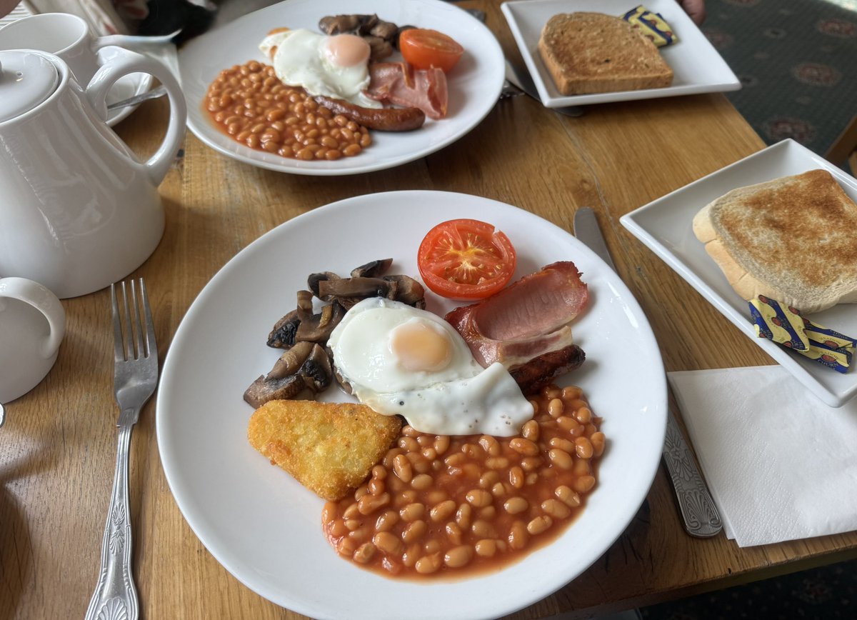 JackiHicks's tweet image. Well, this is a good start to the day ๐ฝ๏ธ๐ฅ๐ณ๐ซโ๏ธ #roadtrip ๐ #vanlife ๐