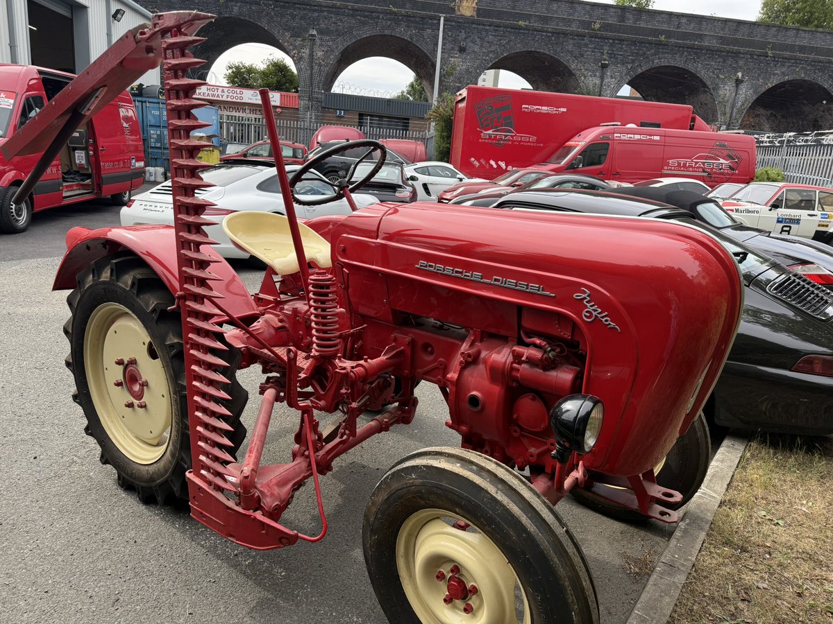 Just got the lawns to mow - stand aside #Porschejunior #grasscutting #FridayFeeling