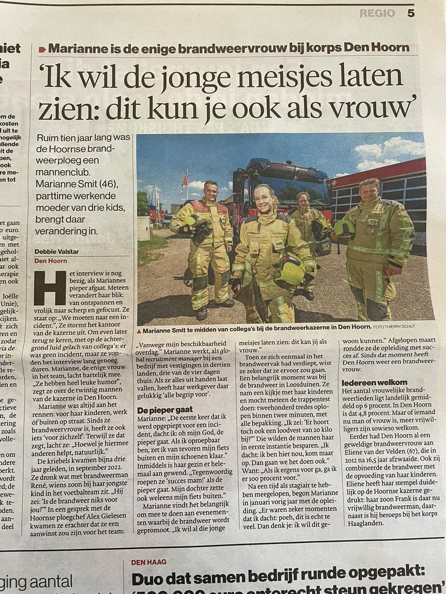Caroolienvm's tweet image. Mooi stuk in de krant over brandweervrouwen.mooi Marianne.