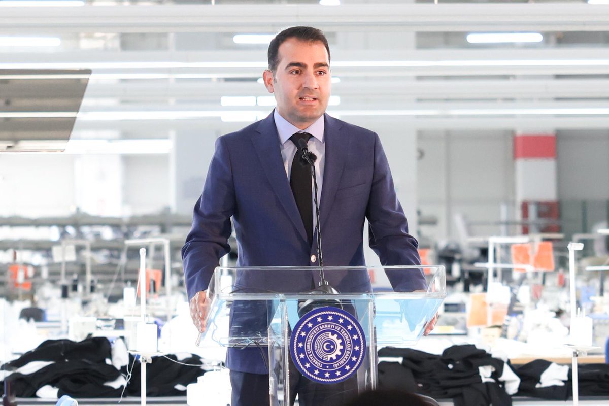 GAP İDARESİ DESTEĞİYLE KİLİS’TE 4 ÖNEMLİ PROJE HAYATA GEÇİYOR

GAP İdaresi Başkanlığı ile Kilis Valiliği arasında uygulayıcı kuruluşlar tarafından yürütülecek 4 önemli projeye ilişkin çerçeve protokol, Sanayi ve Teknoloji Bakanı Mehmet Fatih KACIR’ın katılım sağladığı törenle