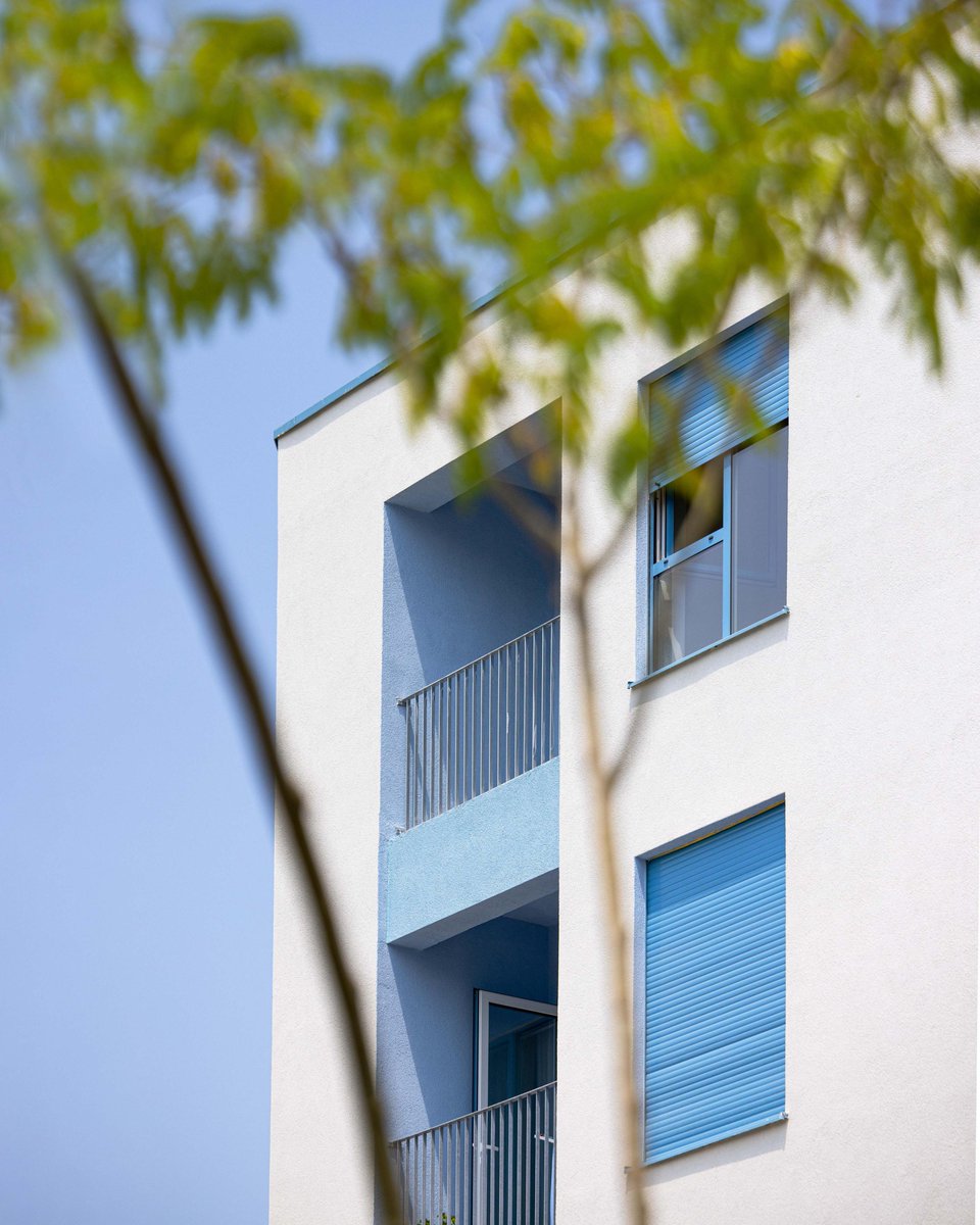 🏡 Rezidenca OxA – qetësi pranë natyrës dhe larg zhurmës së qytetit.
Vetëm 15 minuta nga qendra e Tiranës dhe 2 minuta nga Unaza e Madhe.
✅ Ajër i pastër, ndërtim cilësor dhe APARTAMENTET E FUNDIT OKAZION.

📞 Kontakto tani: +355 692766660

#oxa #kontakt #ndryshe #apartamente