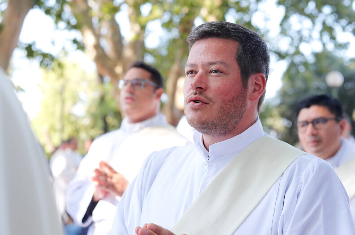 Père Jérémy qui vient d’être ordonné prêtre de la congrégation de l’Oratoire de Saint-Philippe Neri d’Hyères a eu un parcours atypique. Témoignage.
👉 l.varmatin.com/PXd