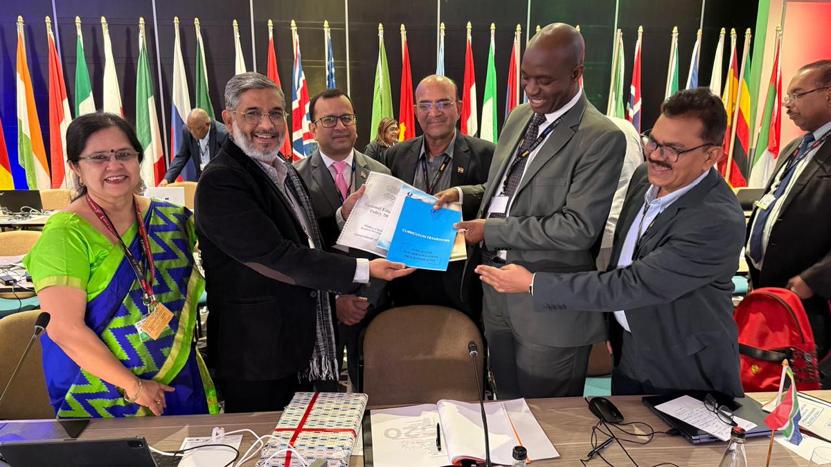 🇮🇳 India at the 3rd G20 Education Working Group Meeting | Durban, South Africa 🇿🇦

India participated in the 3rd G20 Education Working Group Meeting held under the South African G20 Presidency in Durban. During the meeting, the Indian delegation highlighted key achievements under
