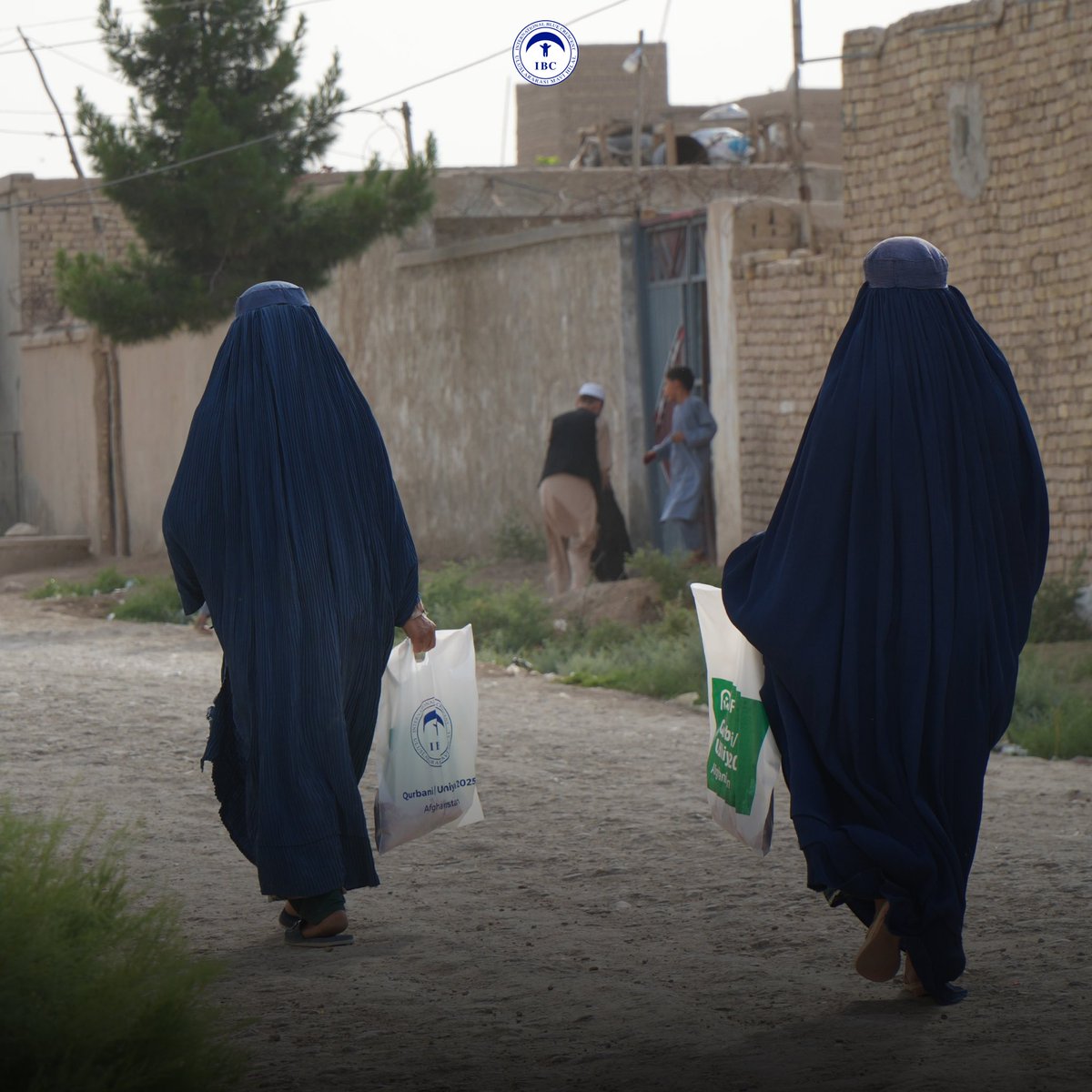 IBC - Mavi Hilal Vakfı (@ibc_tr) on Twitter photo 🌍 The Spirit of Eid Transcended Borders
This Eid Al-Adha, we once again felt the power of sharing and solidarity around the world. 🌿✨
In a collaboration with <a href="/IDRFcanada/">IDRF Canada</a>, we have brought the joy of Eid to thousands of families in a wide geography from northern Syria to 🌍 The Spirit of Eid Transcended Borders
This Eid Al-Adha, we once again felt the power of sharing and solidarity around the world. 🌿✨
In a collaboration with <a href="/IDRFcanada/">IDRF Canada</a>, we have brought the joy of Eid to thousands of families in a wide geography from northern Syria to